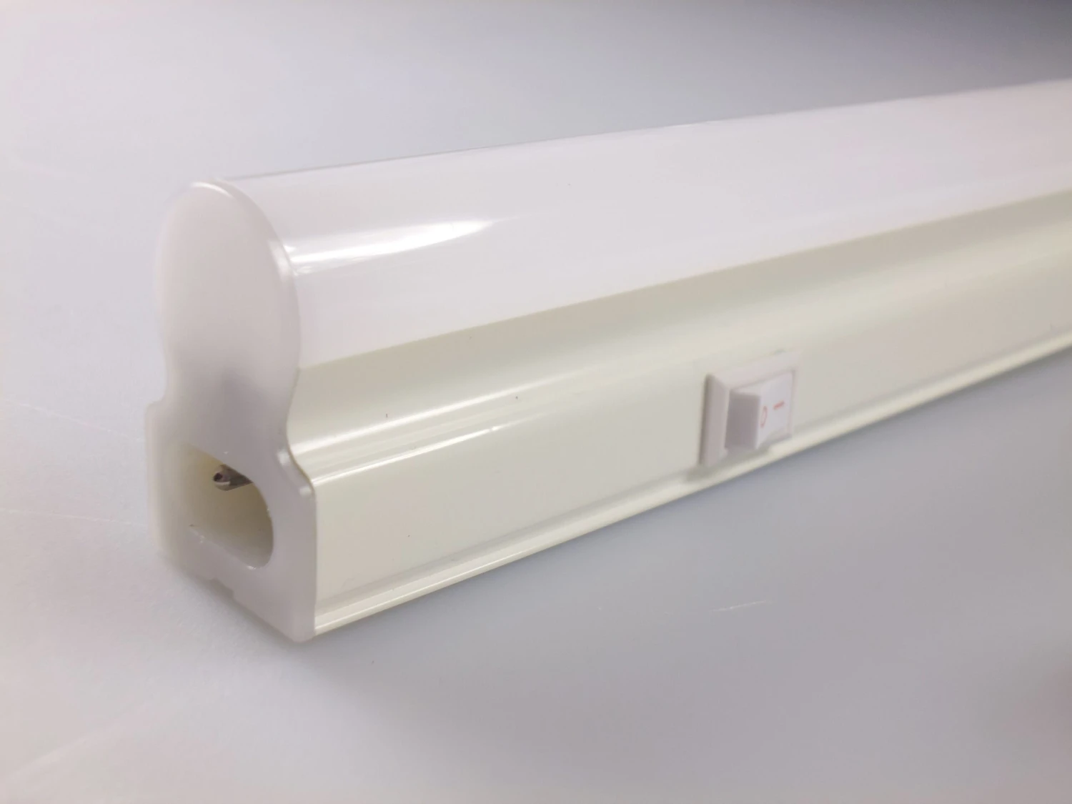 Ledvance Lin. Comp.Switch LED-Lichtleiste 12W, 4000K, Mit Schalter, 900mm 7 Ledvance Lin. Comp.Switch LED-Lichtleiste 12W, 4000K, Mit Schalter, 900mm – Bild 5