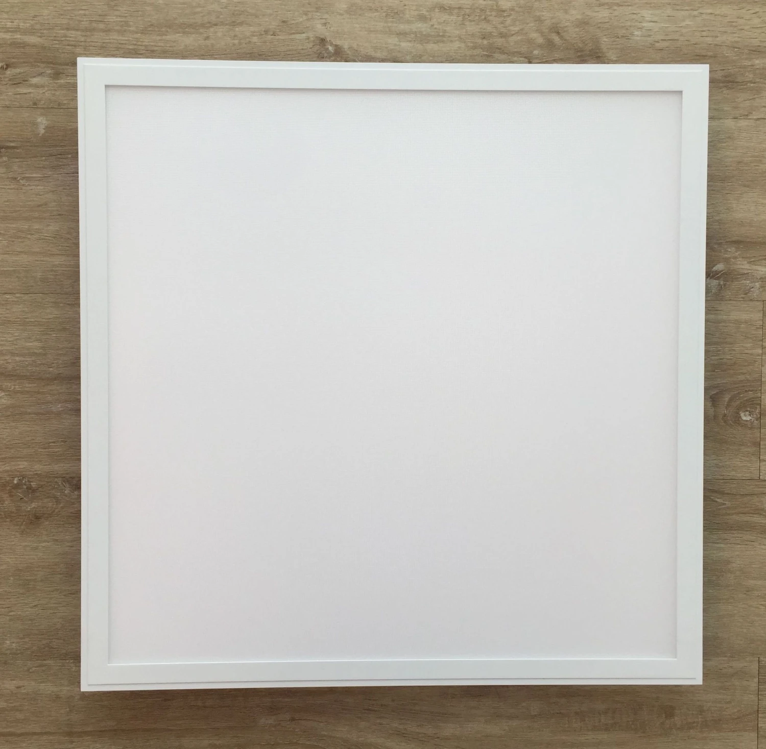 Perform.i.L. 8600561403300 LED-Einbauleuchte FL600EB 40W, Diamantprisma, 3000K 3 Perform.i.L. 8600561403300 LED-Einbauleuchte FL600EB 40W, Diamantprisma, 3000K