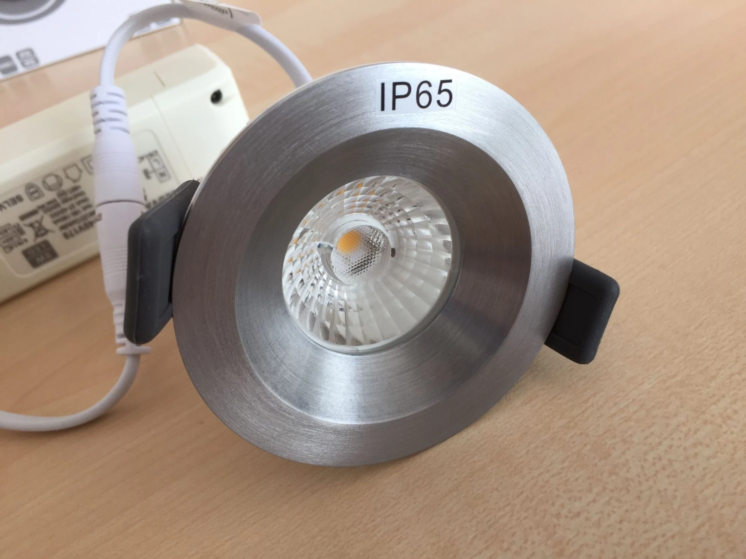 LEDVANCE Fireproof Spot 8W Kaltweiß, IP65/IK06 6 LEDVANCE Fireproof Spot 8W Kaltweiß, IP65/IK06 – Bild 4