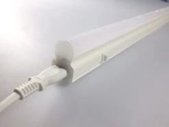 Ledvance Lin. Comp.Switch LED-Lichtleiste 14W, 4000K, Mit Schalter, 1200mm 14 Ledvance Lin. Comp.Switch LED-Lichtleiste 14W, 4000K, Mit Schalter, 1200mm -Laden Für Heimbeleuchtung 6b65c240e990e3c65f93ee173cb61f78e3471026 1