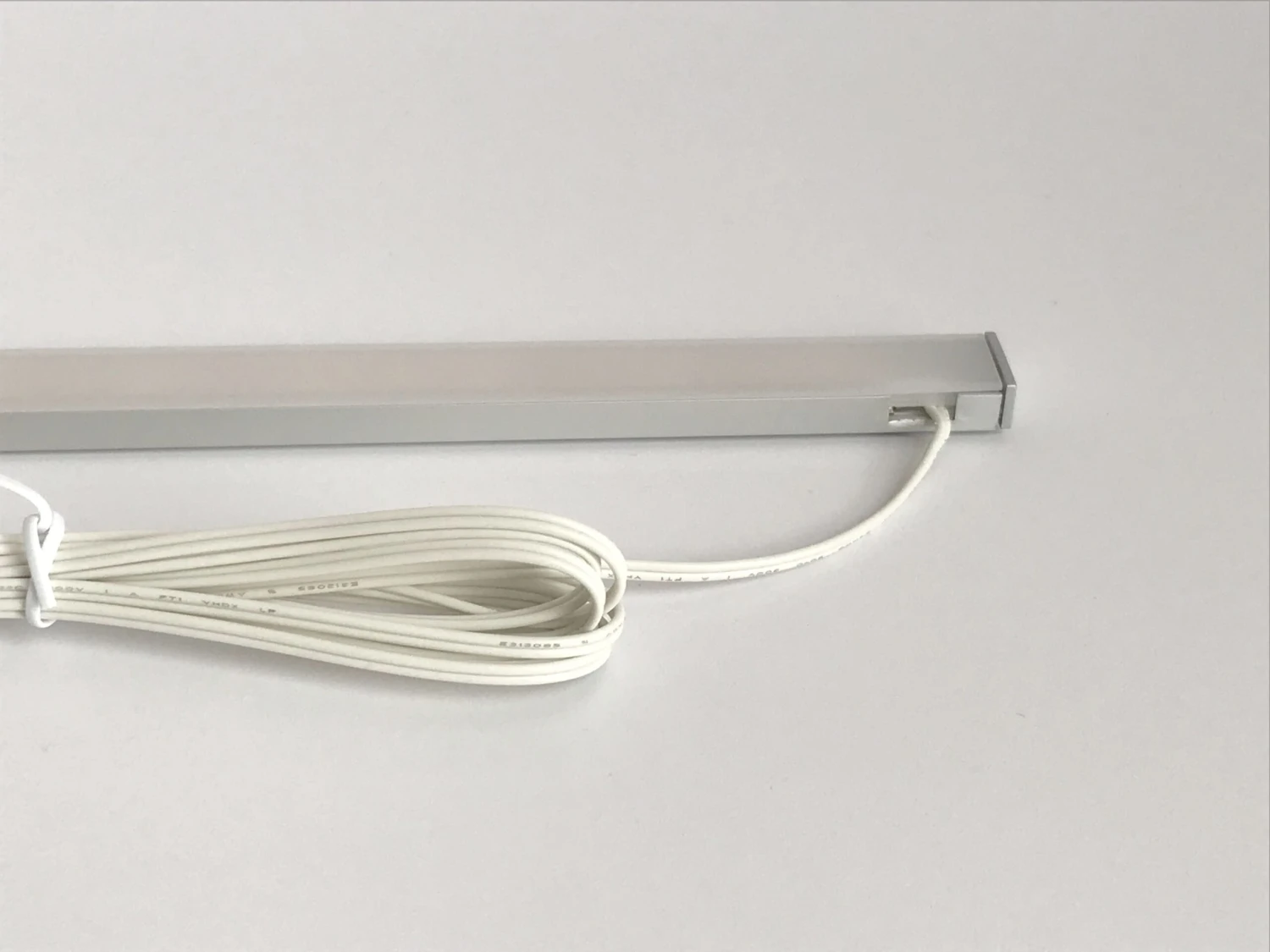 Hera 61001427202 LED-Top-Stick FMK 600mm, 10,9W/warmweiß 7 Hera 61001427202 LED-Top-Stick FMK 600mm, 10,9W/warmweiß – Bild 5