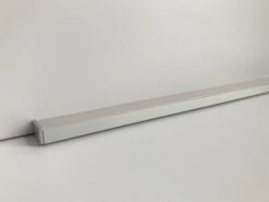 Hera 61001427403 LED-Top-Stick FMK 1200mm, 21,8W/neutralweiß -Laden Für Heimbeleuchtung cf183759c6c8ac0c9775bdc16d39f579dd59cf20